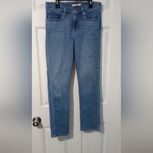 Levi's Classic Blue Straight Leg Women's Jeans